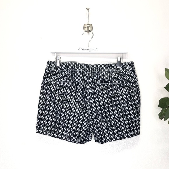 A.n.a Black and White Triangle Shorts - Picture 6 of 6
